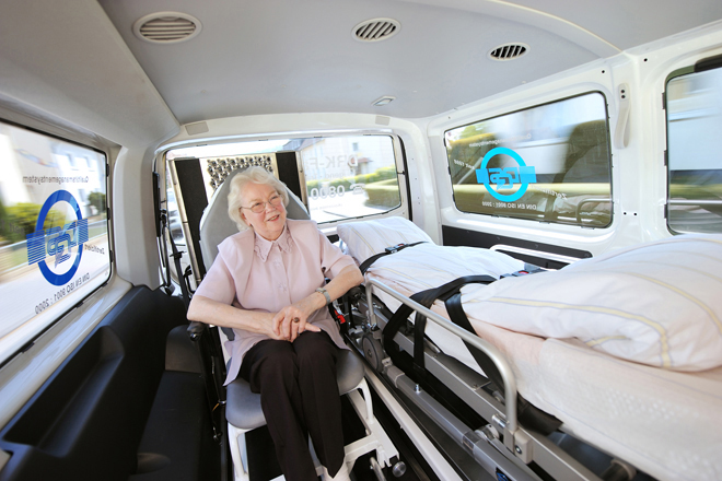 Rettungsdienst, Fahrdienst, RD, DRK, RD Hannover, D. Moeller, Transport, Sanitäter, Krankentransport, Rettungswagen, Rettungsfahrzeug, Tanken